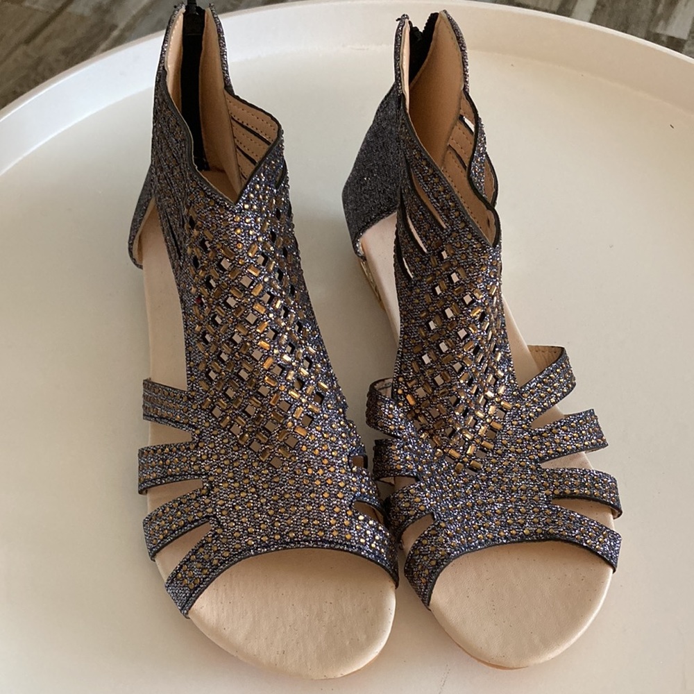 Sandals - Picture 4 of 6